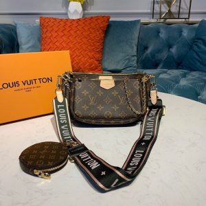 Louis Vuitton Multi Pochette Accessoires Bags Monogram Canvas Fall/Winter Collection M44813, Kaki/Beige
