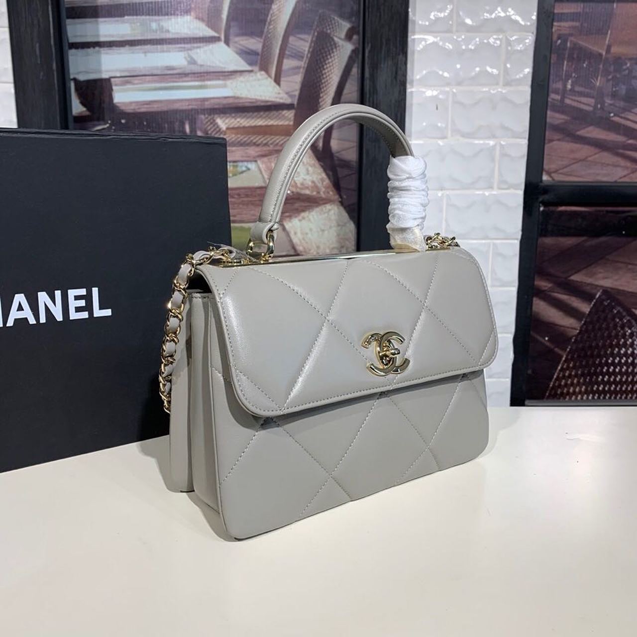 Chanel Trendy CC Maxi Top Handle Bag 25cm Lambskin Leather Fall/Winter Act 1 Collection Grey - Image 3