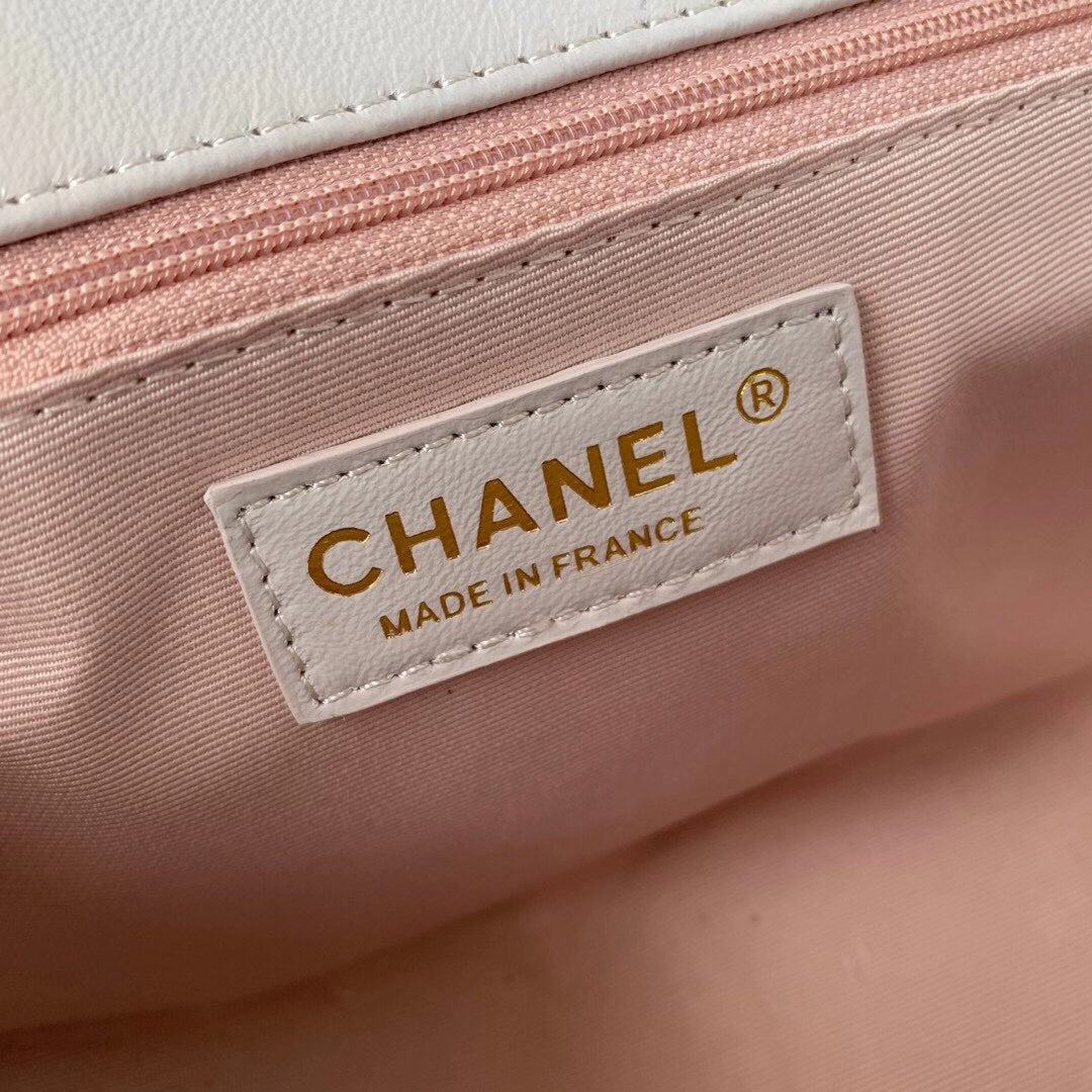 Chanel Classic Flapbag Gold Hardware 23cm - Image 5