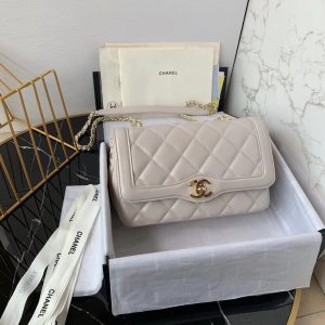 Chanel Classic Flapbag Gold Hardware 23cm