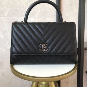 Chanel Maxi Flap Bag 29 cm Black