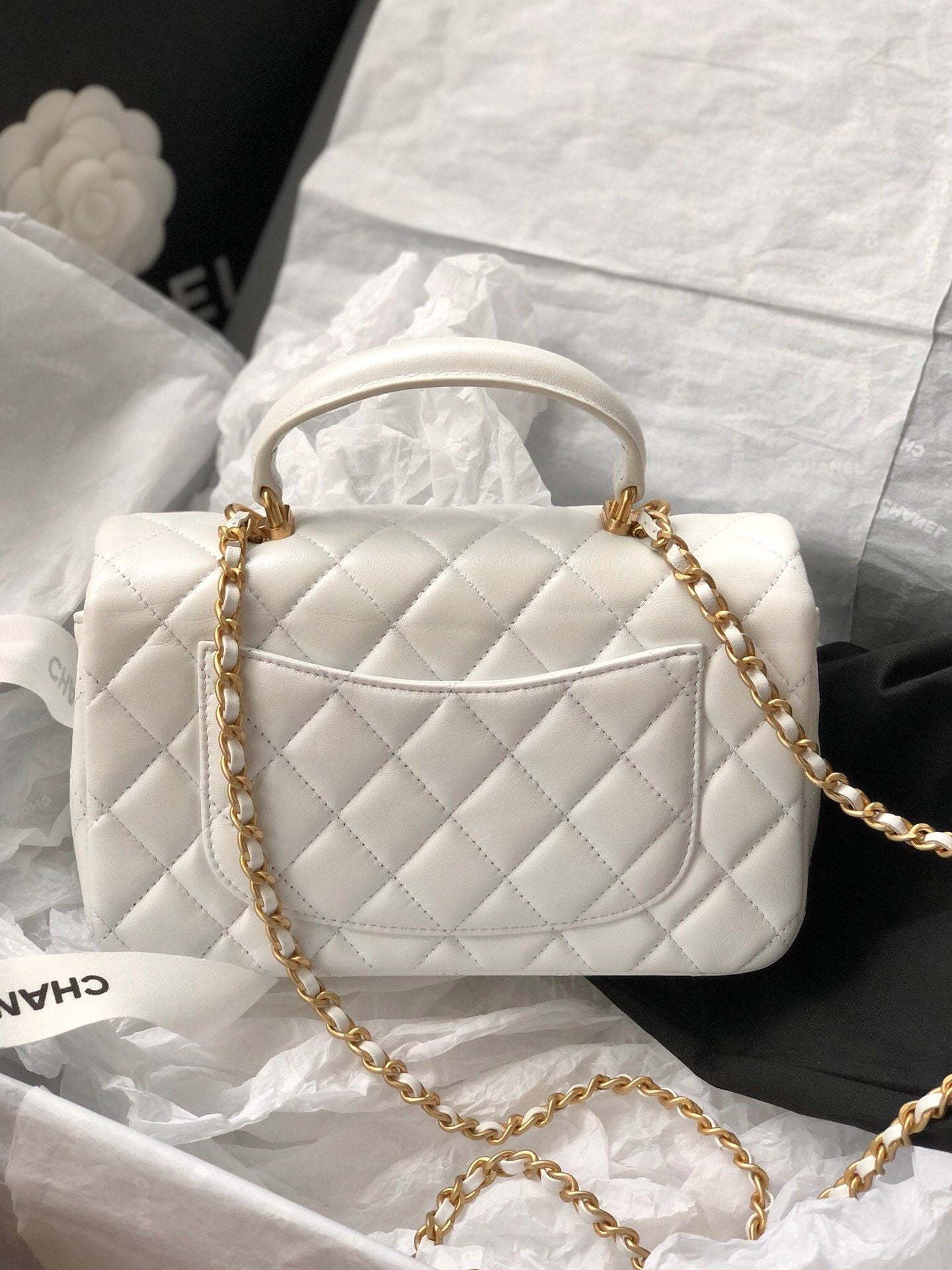 Chanel Classic Flap Bag 20cm White - Image 7