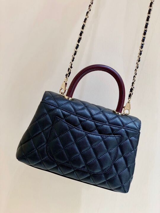 Chanel Coco Handle Quilted Lizard Handle Bag 24cm Caviar Leather Gold Hardware Spring/Summer Act 1 Collection Black - Image 3